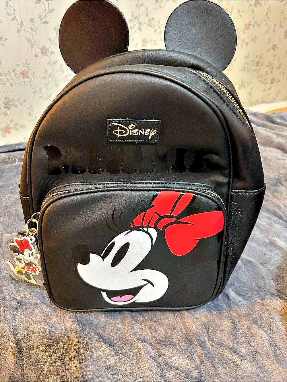 Disney Minnie Mouse Black Mini Backpack with Character Charm NWT